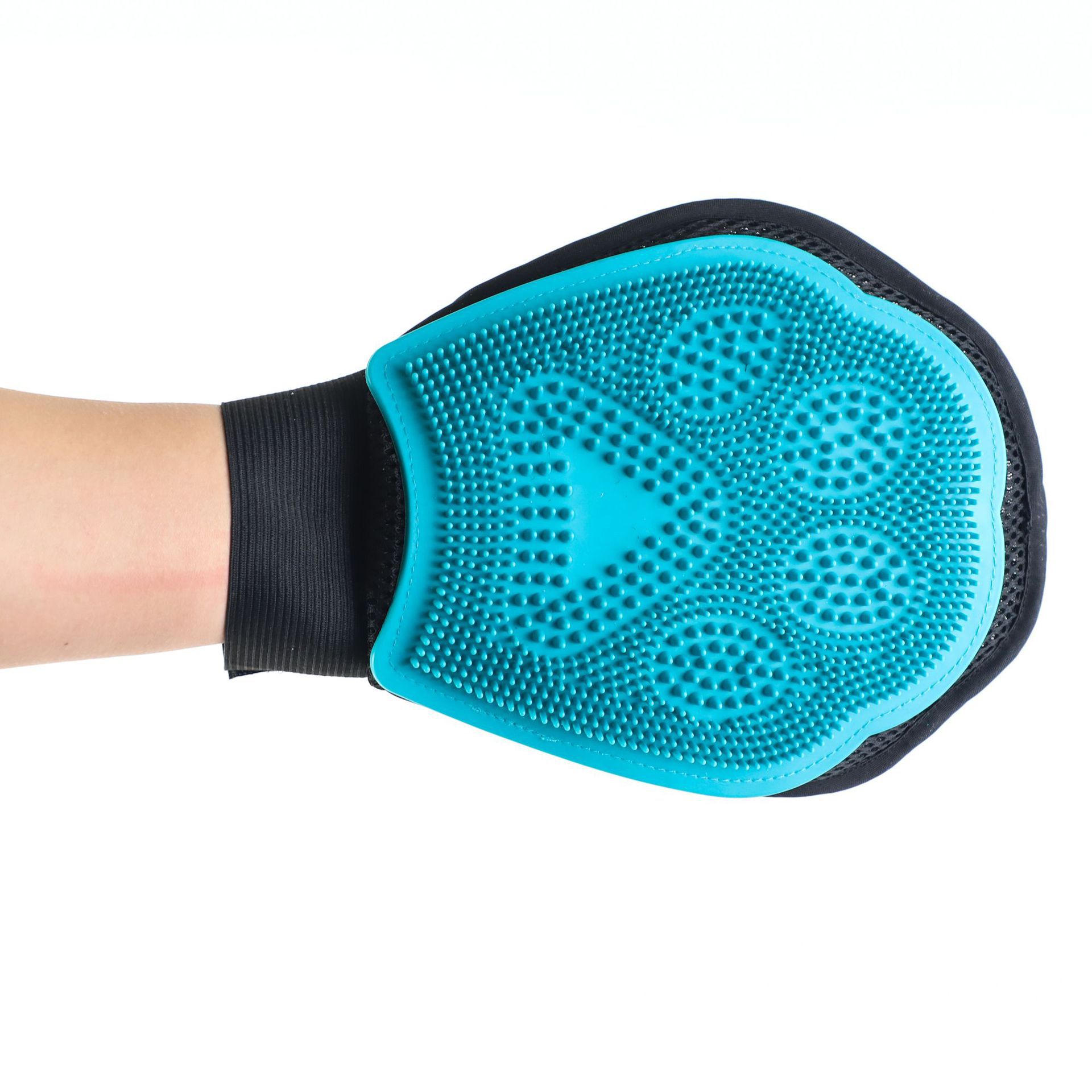 Transform Your Pet's Bath Time with Our Pet Bath Glove Dog Cleaning Bath Brush