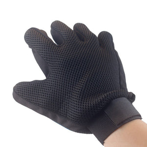 Pamper Your Pup with the Pet Shower Five-fingered Hose Dog Gloves